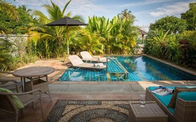 Superior Oceanfront Pool Villa