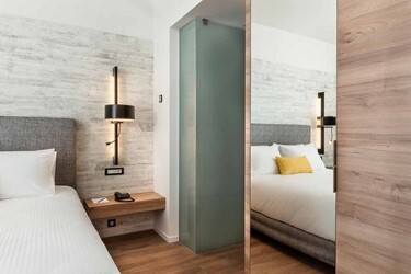 Family Suite Sharing Pool Side Sea View