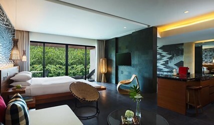 One-Bedroom Executive Suite with View