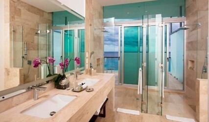 Altitude Master Suite Ocean Front