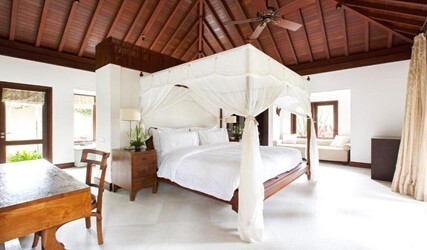 Villa Santai Sorga - 5 Bedroom Luxury Ocean View Villa