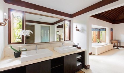 Villa Santai Sorga - 5 Bedroom Luxury Ocean View Villa