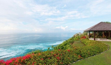 Villa Santai Sorga - 5 Bedroom Luxury Ocean View Villa