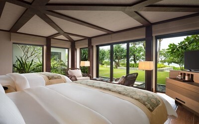 Ritz-Carlton Oceanfront Villa with Private Pool (3 спальни)