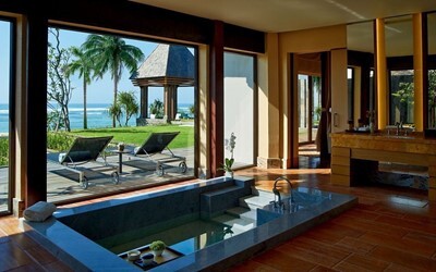 Ritz-Carlton Oceanfront Villa with Private Pool (3 спальни)