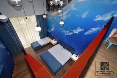 MEZ Maisonette Spiderman