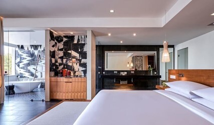 Family Loft Suite with Spa Bath