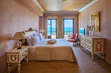 Junior Suite Bungalow Mythica Water Front