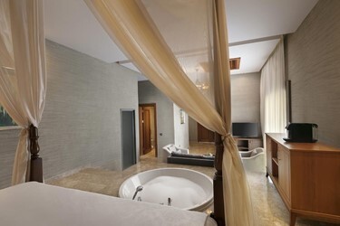 Ottoman Spa Suite