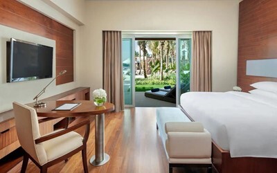 Family Lagoon Beach Room