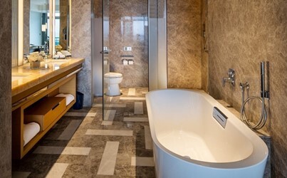 Imperial Club Ocean View Queen Bed Room
