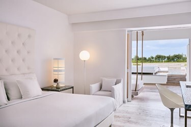 Prestige Guestroom Sea View with Garden