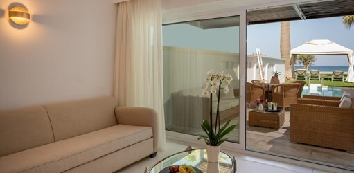 Bungalow Suite Sea Front Private Pool