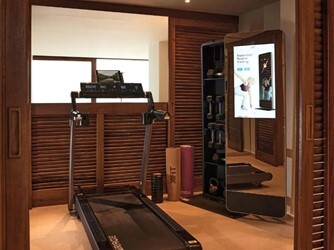 Amirandes VIP 2-Bedroom Suite With Gym & Private Pool with Sea View