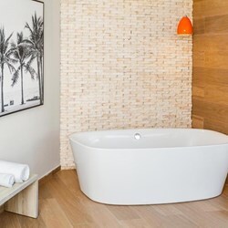 1 King Bed Corner Deluxe Junior Suite