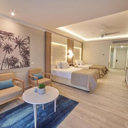 2 Double Beds Deluxe Junior Suite