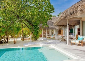 Grand Beach Villa With Pool