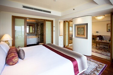 One Bedroom Royal Wing Suite