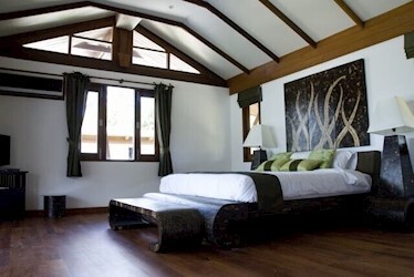 4 Bedroom Grand Beachfront Villa