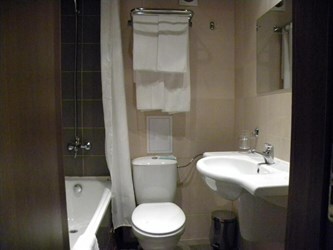 One Bedroom Apartment With Balcony