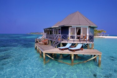 Sangu Water Villa Honeymoon Suite