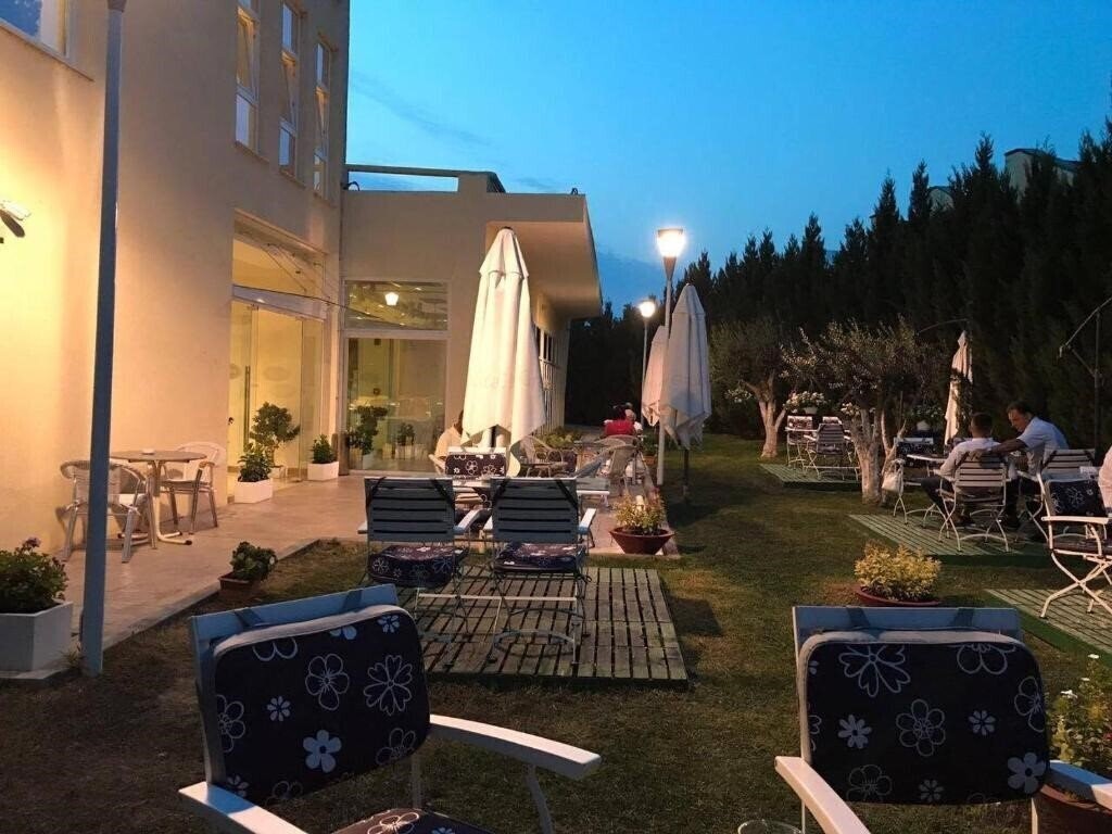 Картинка Grand White City Hotel 4*