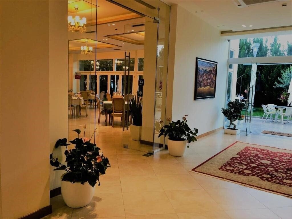 Картинка Grand White City Hotel 4*