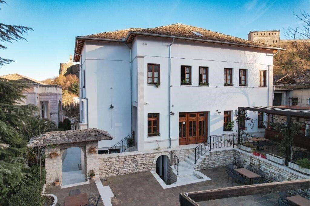 Изображение Bineri Hotel 4*