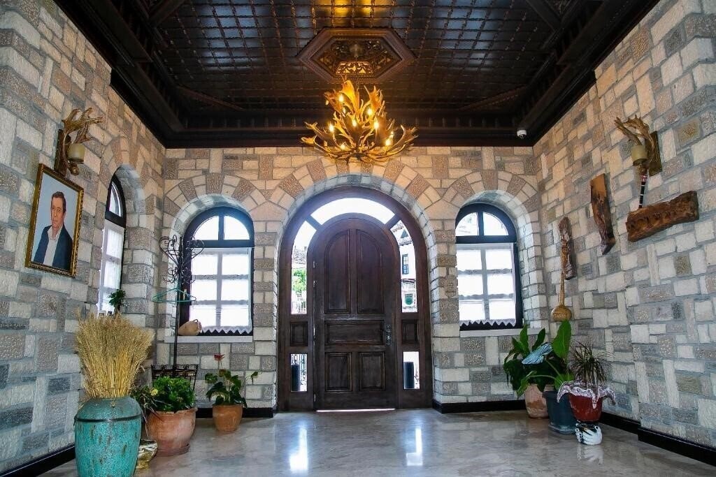 Зображення Hotel Onufri Berat (ex. Onufri Hotel & Restaurant, Hotel Onufri) 4*