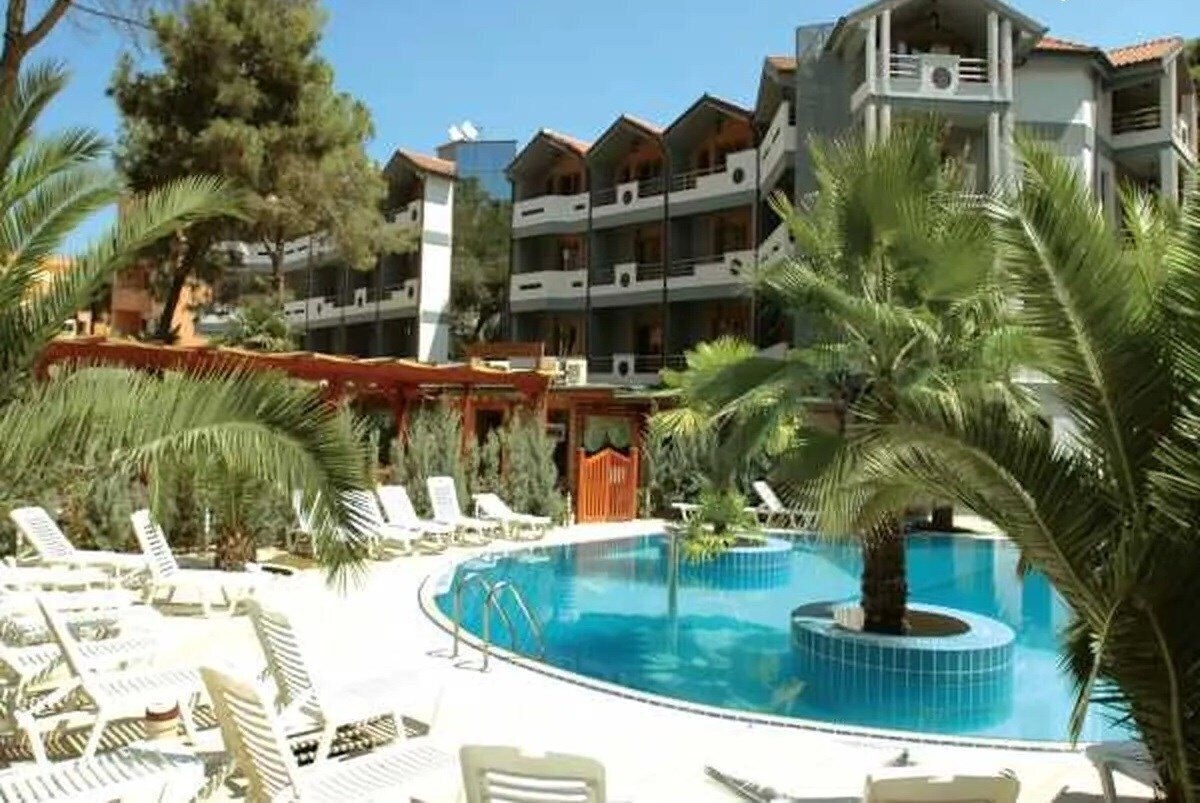 Готель California 4*