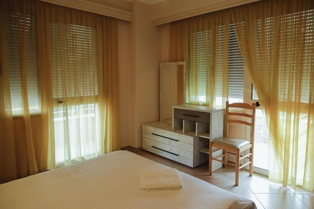 Картинка Lyden 3*