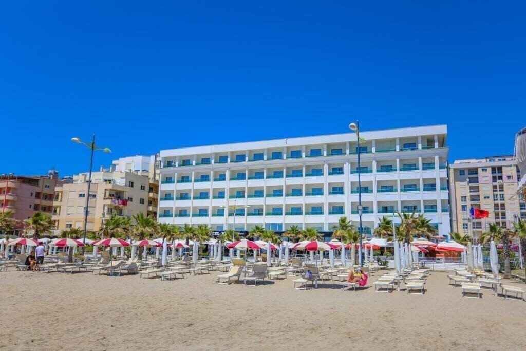 Отель Vivas Hotel & SPA 4*