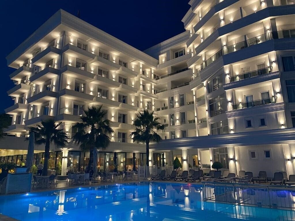 Готель Klajdi Hotel 5*