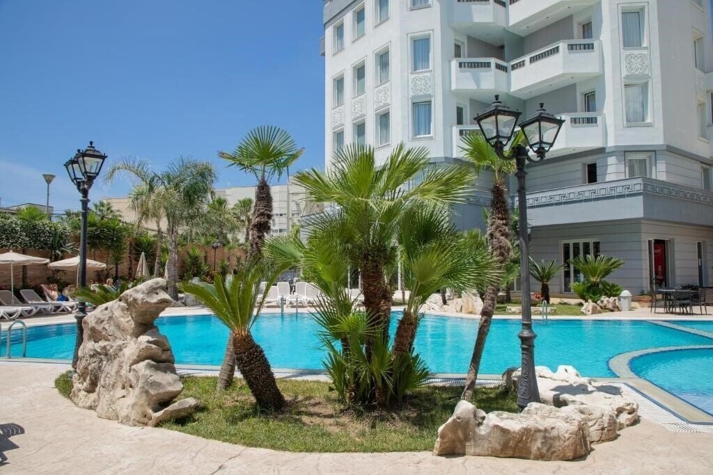 Готель Hotel Dyrrah 4*