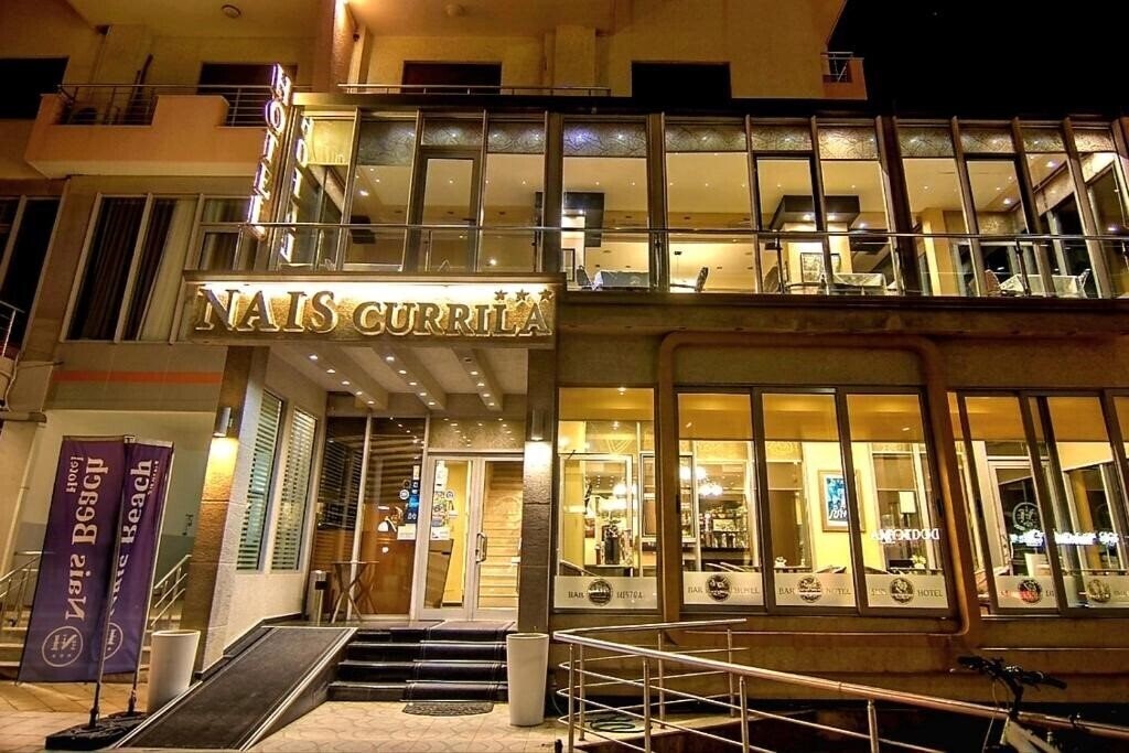 Отель Hotel Nais Beach 3*