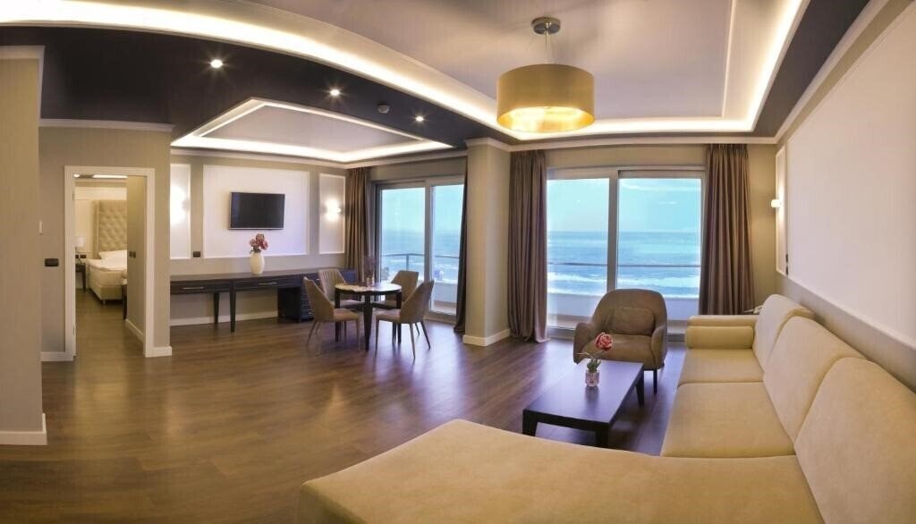 Картинка Premium Beach Hotel 5*