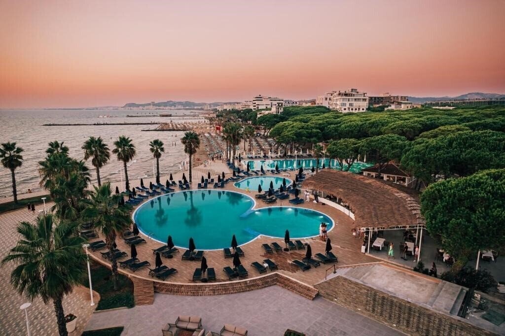 Фото Prestige Resort (ex. Prestige Hotel) 5*