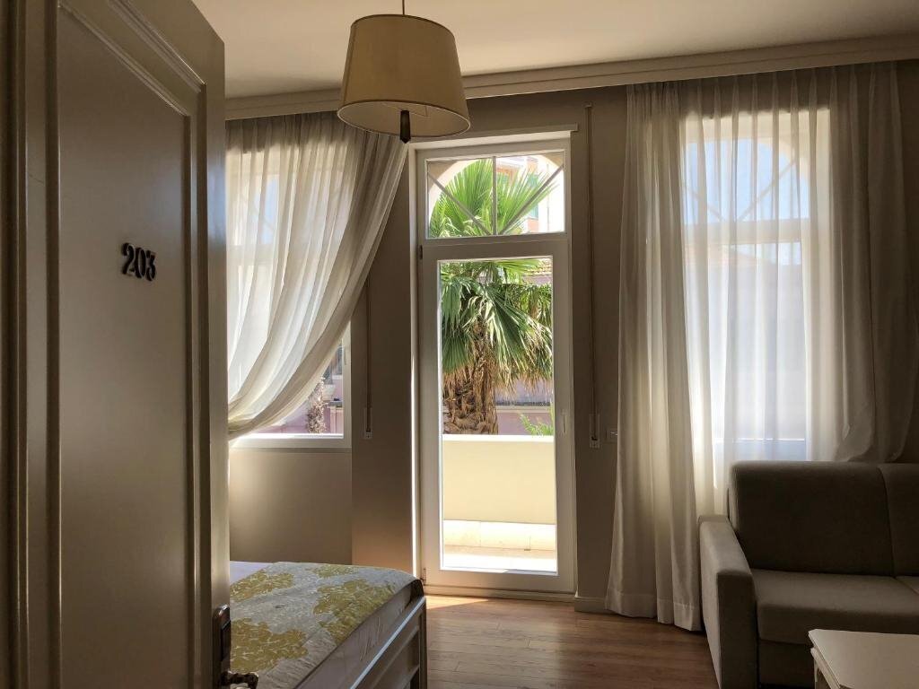 Фотографія Amfiteatri Boutique Hotel 4*