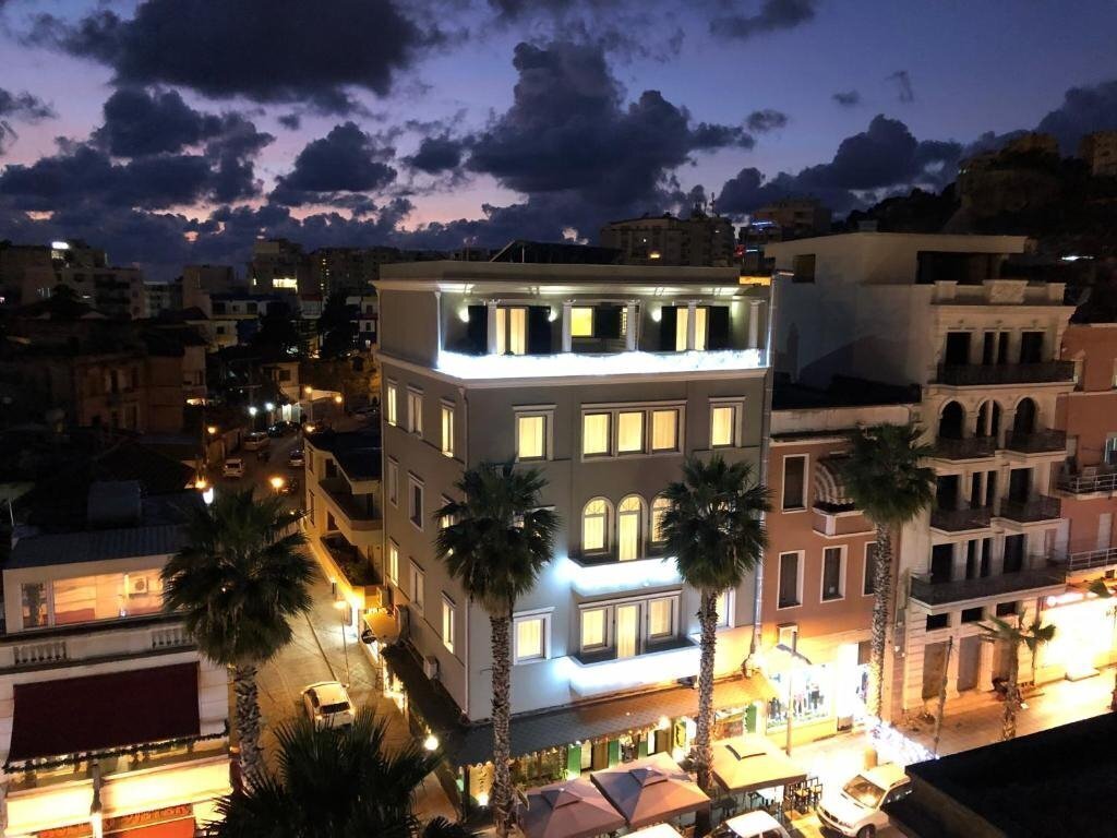 Готель Amfiteatri Boutique Hotel 4*