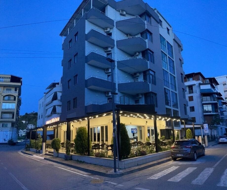 Отель Riviera 3*
