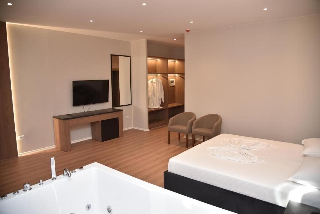 Картинка Hotel Continental 3*
