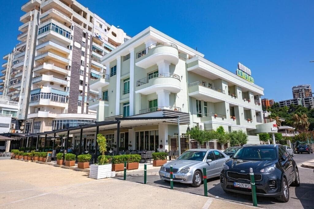 Готель Kristal 3*