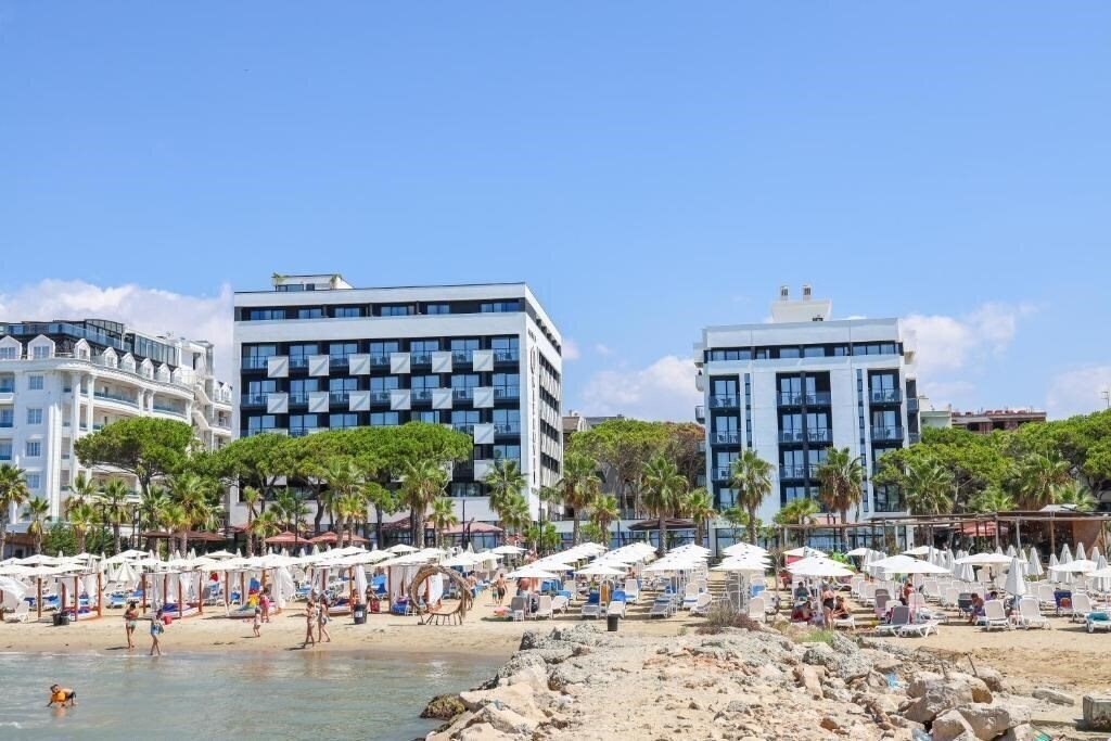 Отель Royal G Max 5*