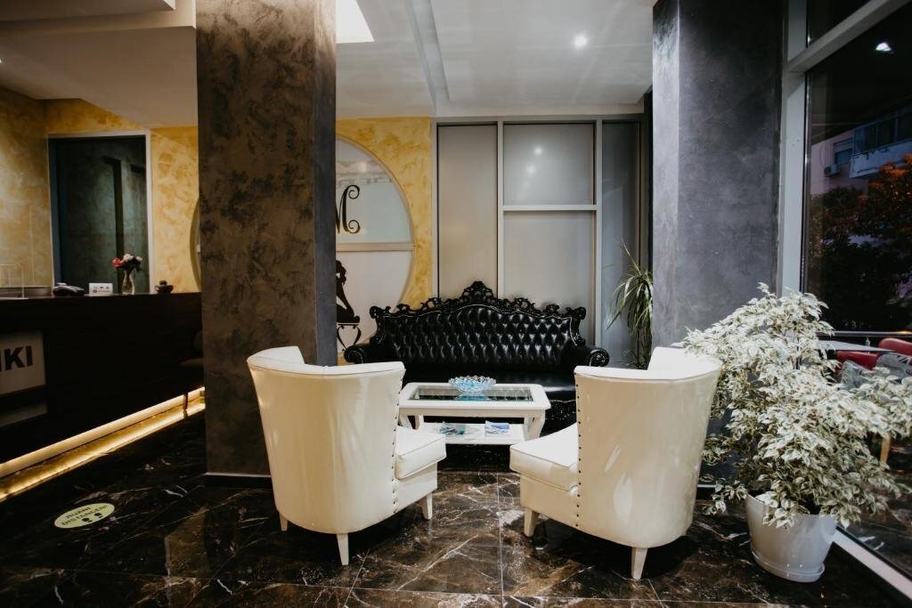 Фото Hotel Miki 4*