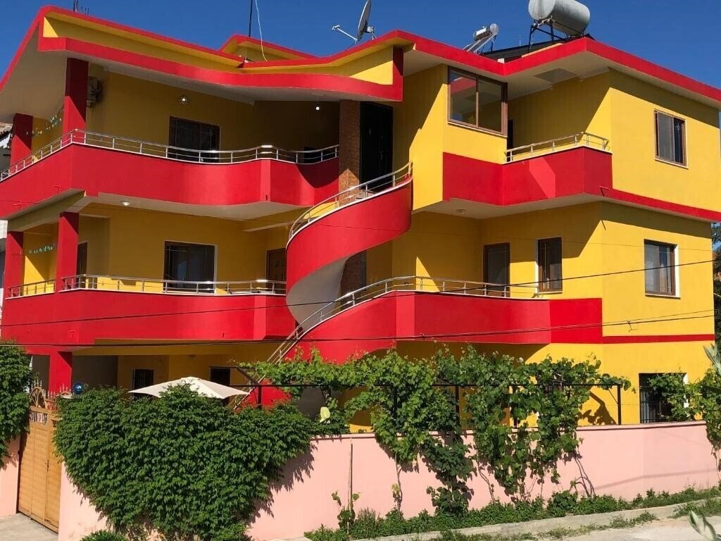 Готель Guest House Murati апартаменты