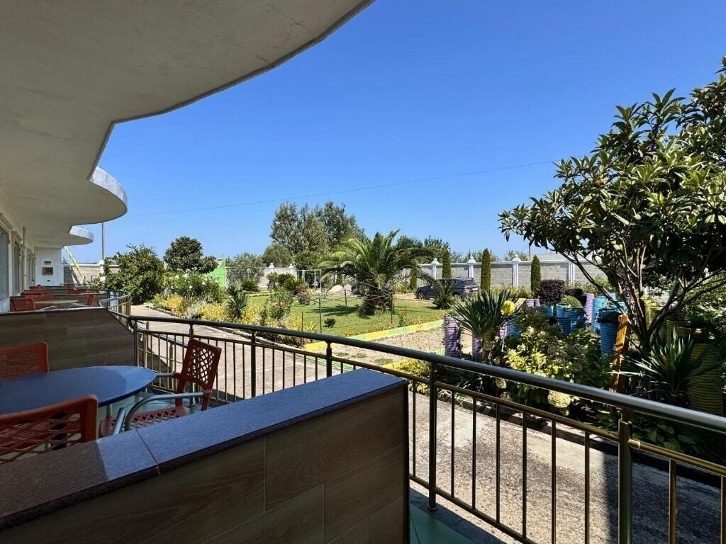 Готель Apartments Ponari 2*