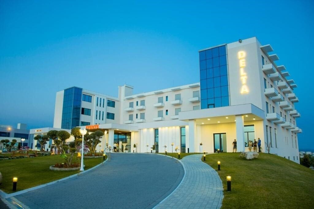 Готель Hotel Delta Premium & Events 4*