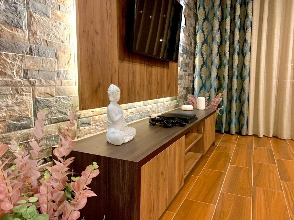 Отель Eka Luxury Apartments апартаменты