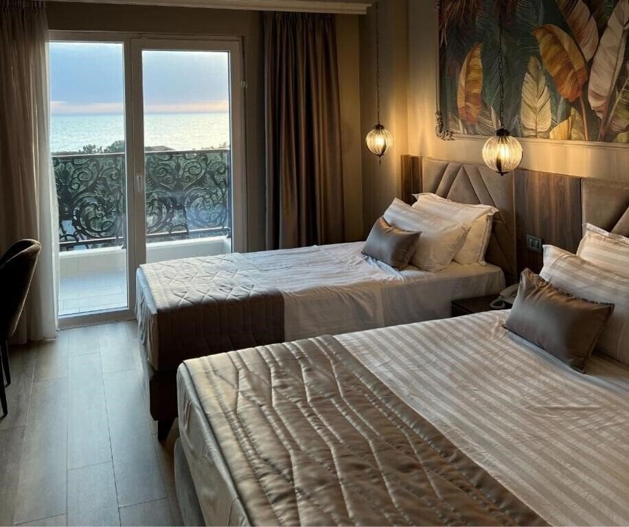 Отель Premium Sunrise 5*