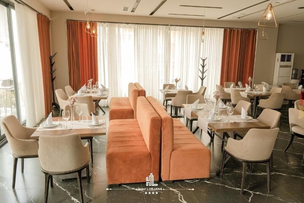 Картинка Hotel Lubjana 4*